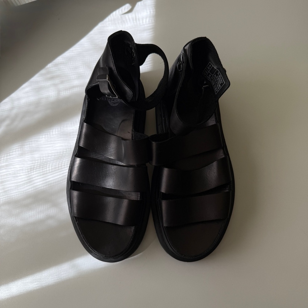 Doc Martens Clarissa sandal